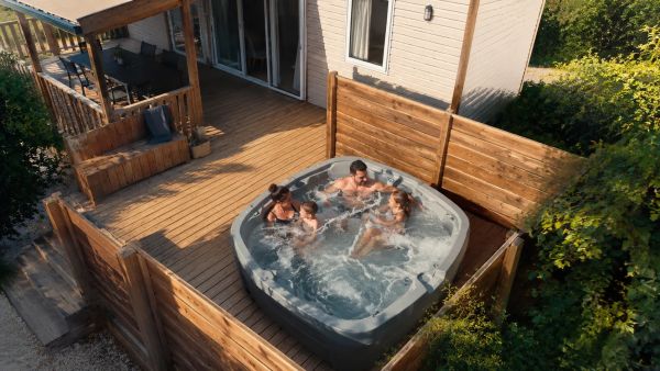 Mobil home spa privatif Vendée : vivez une expérience de luxe en pleine nature